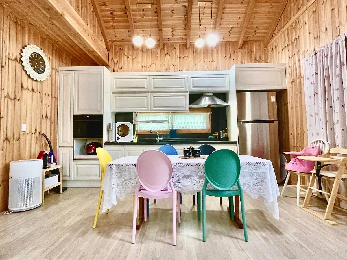 Holiday home Lalala The Pretty Hyeopjae Pension South Korea